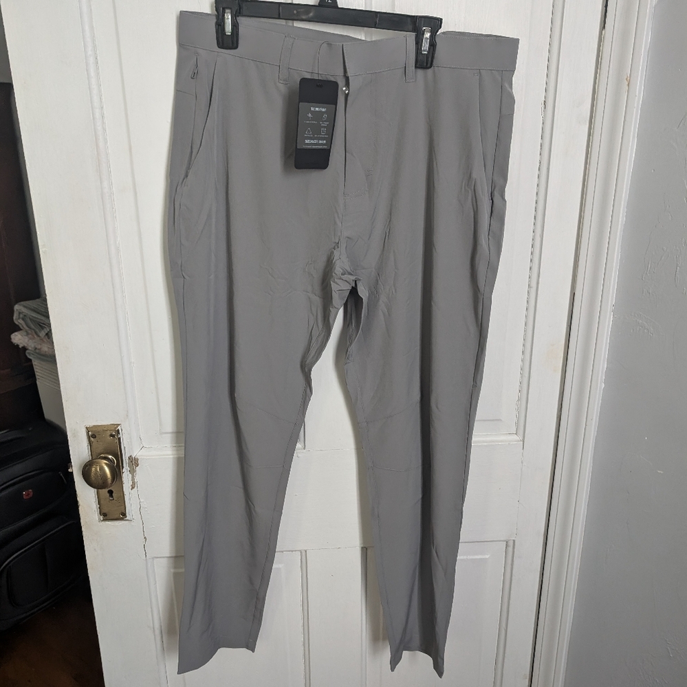 Fabletics the only pant, size 34x32